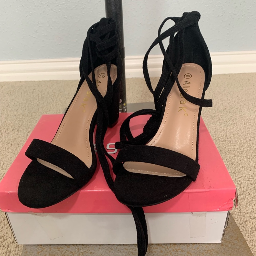 Elegant Black Lace-Up Heels